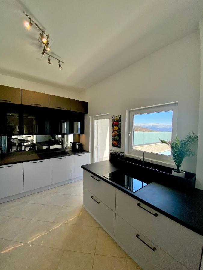 Luxury Villa Eternity - Marvelous Sea View - Box Spring Beds - Opatija-Poljane Exterior foto