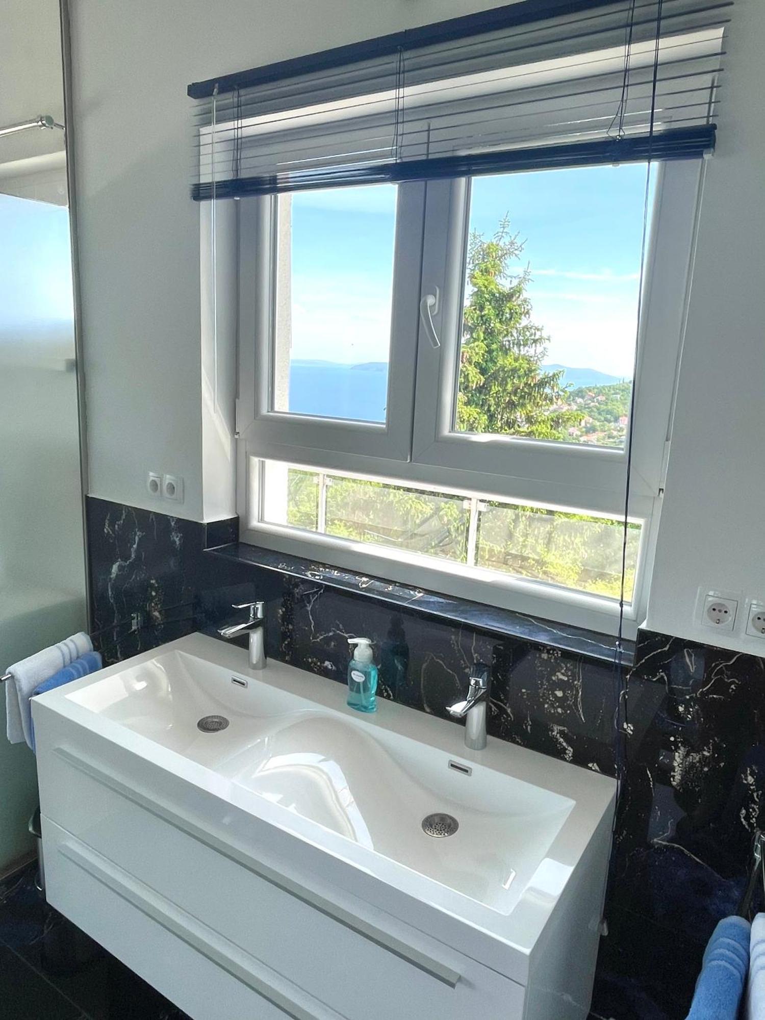 Luxury Villa Eternity - Marvelous Sea View - Box Spring Beds - Opatija-Poljane Exterior foto