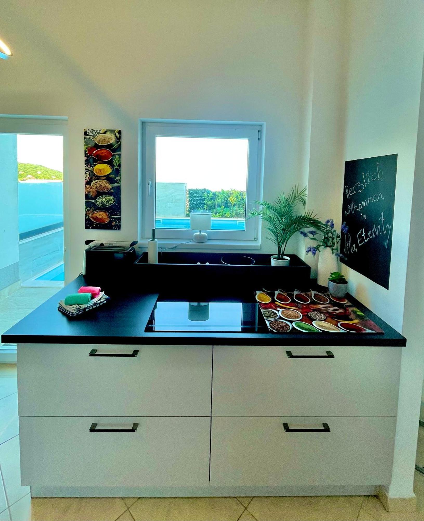 Luxury Villa Eternity - Marvelous Sea View - Box Spring Beds - Opatija-Poljane Exterior foto